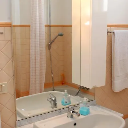 Tina's House Apartment