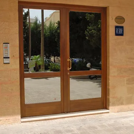 דירה Tina's House *