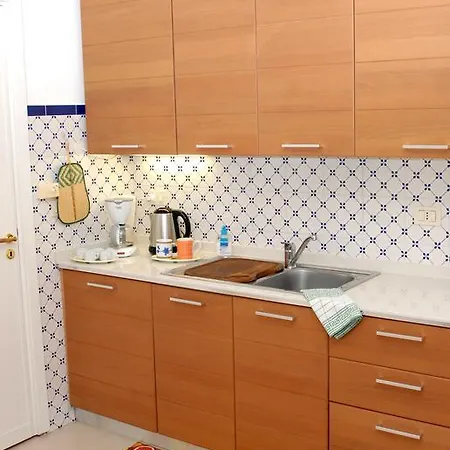 Tina's House דירה