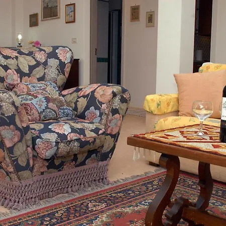 דירה Tina's House *